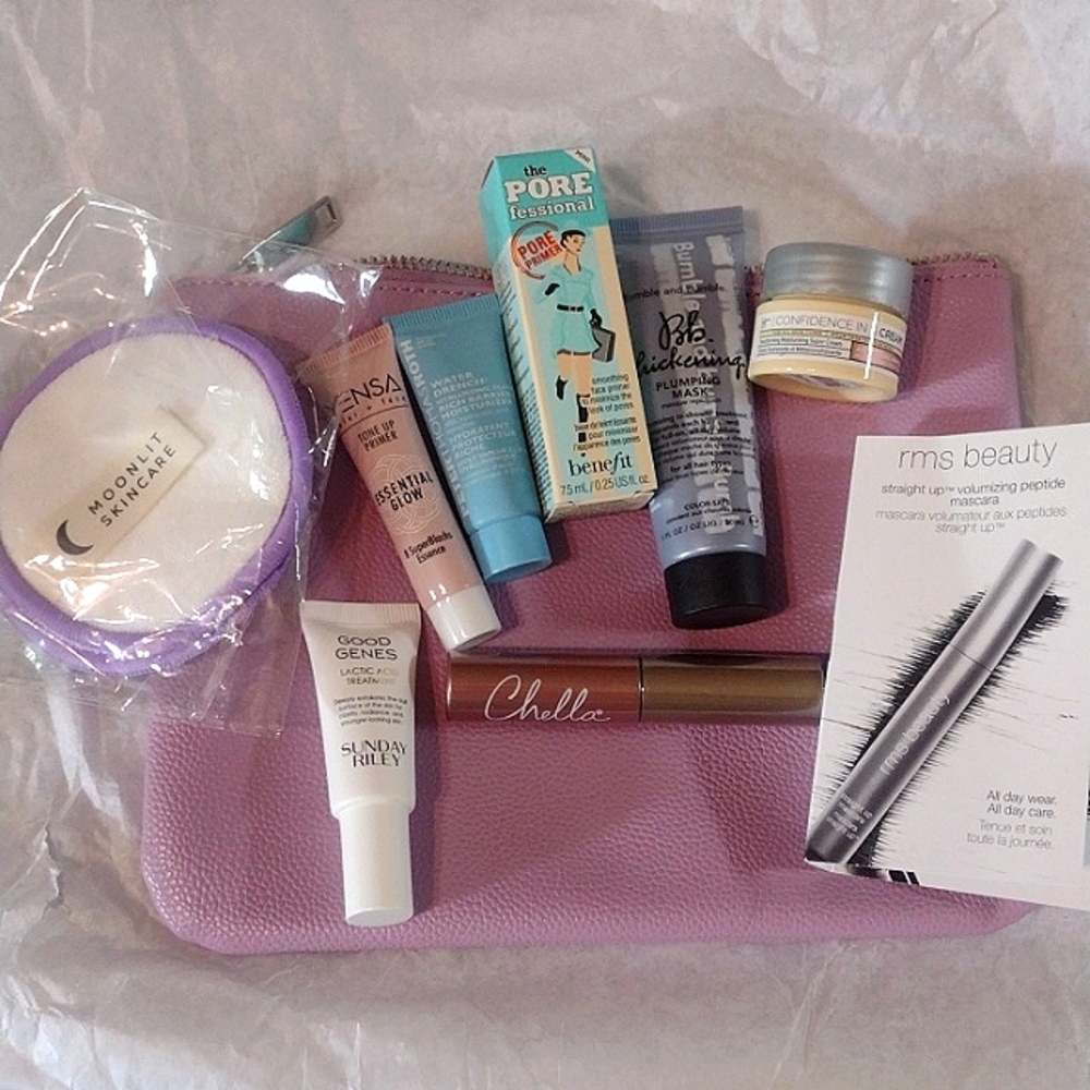 10 piece NWT beauty sample collection
